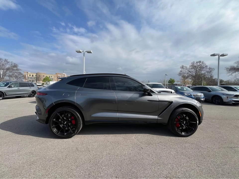 2022 Aston Martin DBX - Image 7 of 18