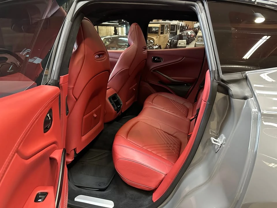 2022 Aston Martin DBX - Image 9 of 20