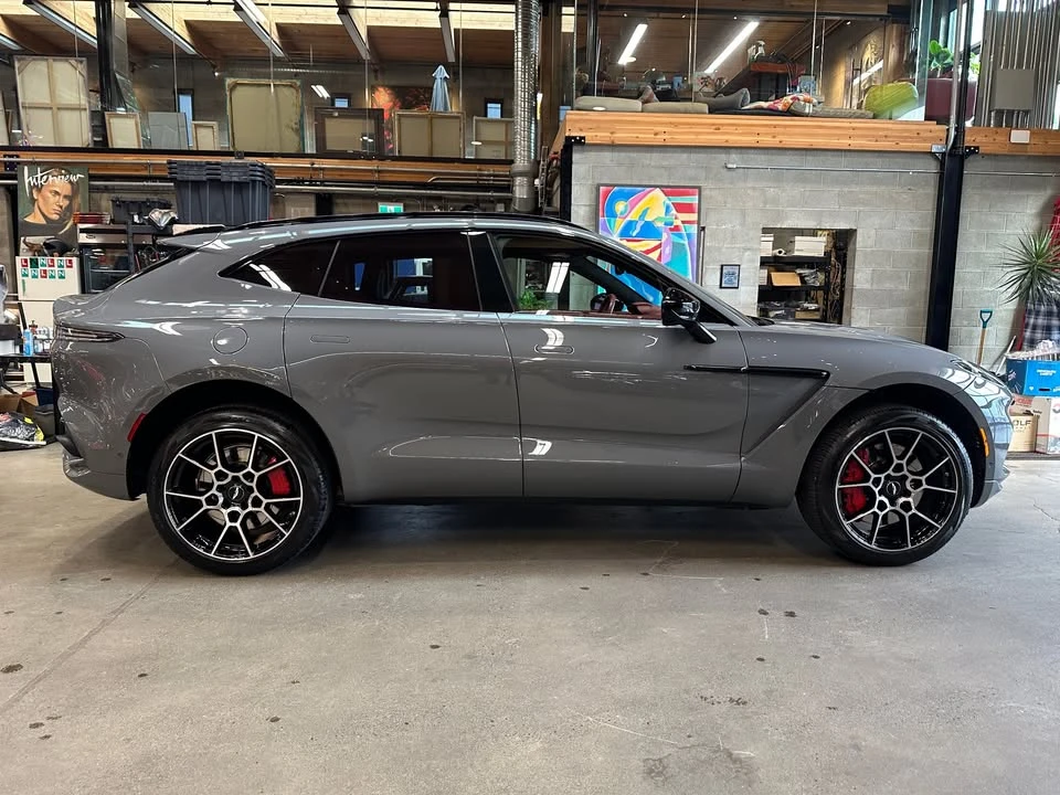 2022 Aston Martin DBX - Image 15 of 20