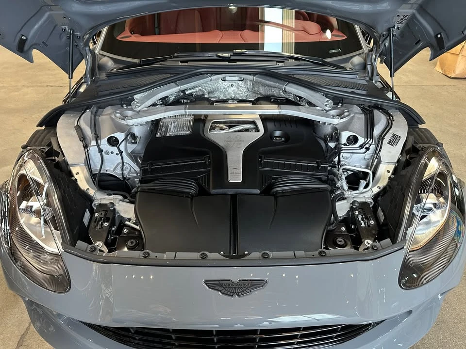 2022 Aston Martin DBX - Image 7 of 20