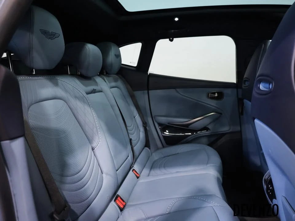 2022 Aston Martin DBX - Image 10 of 20