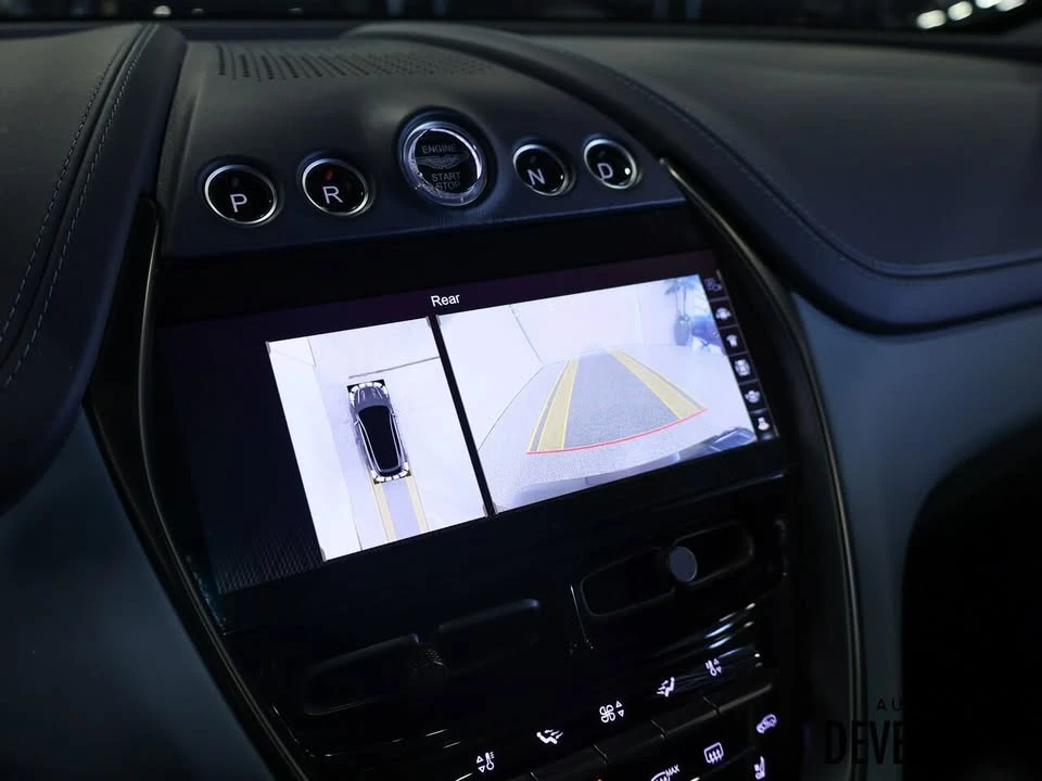 2022 Aston Martin DBX - Image 16 of 18