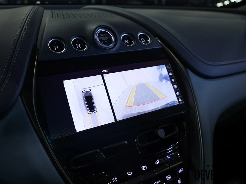 2022 Aston Martin DBX - Image 19 of 20