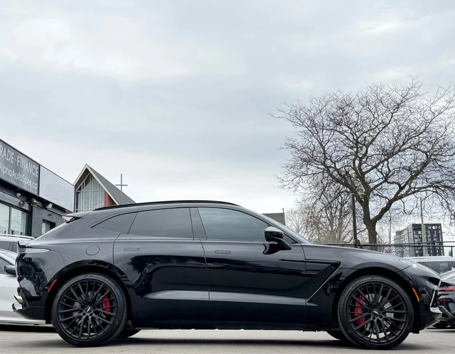 2022 Aston Martin DBX - Image 5 of 20