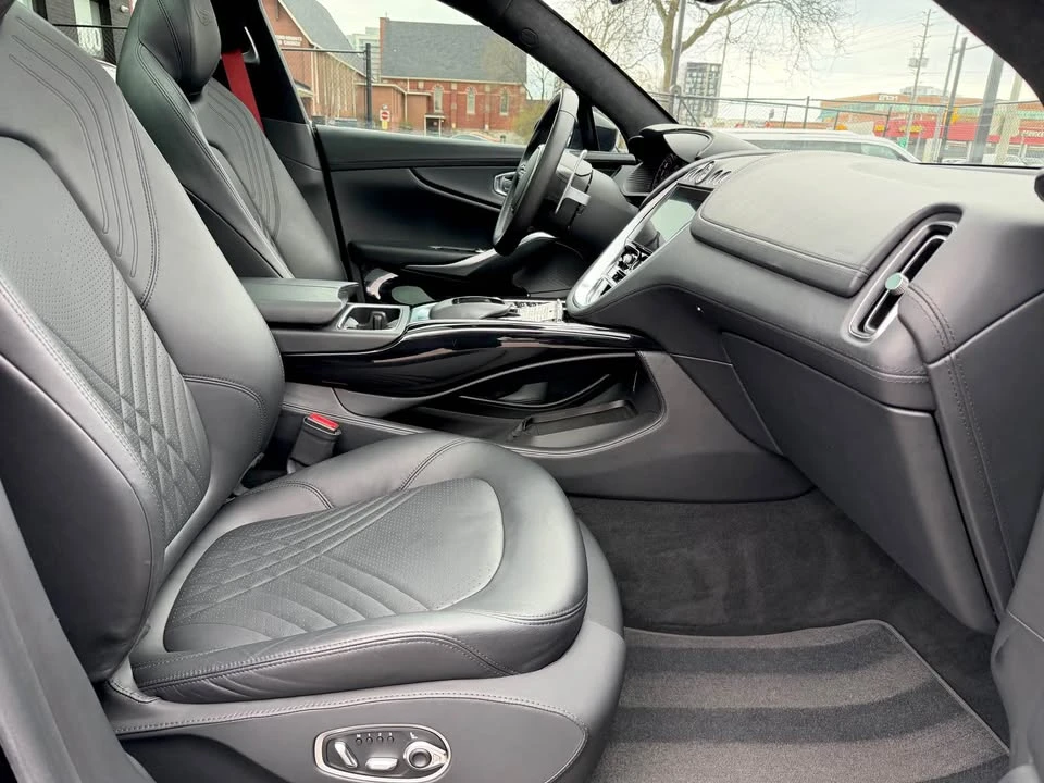 2022 Aston Martin DBX - Image 11 of 20