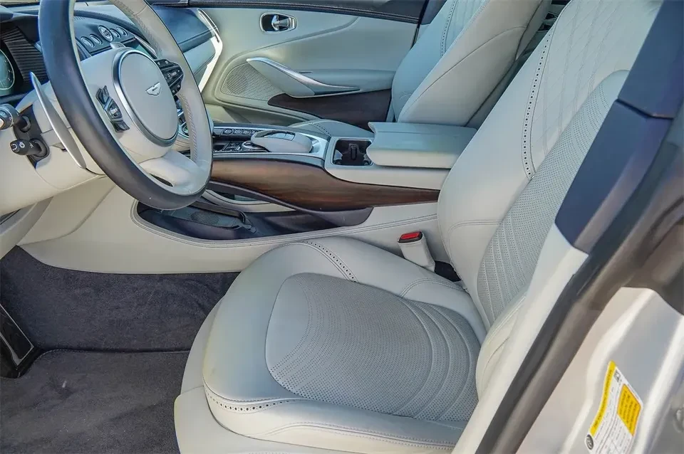 2022 Aston Martin DBX - Image 11 of 20