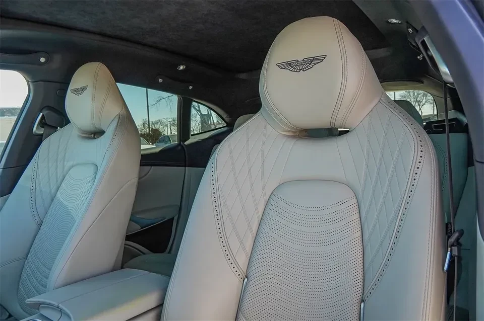2022 Aston Martin DBX - Image 9 of 20