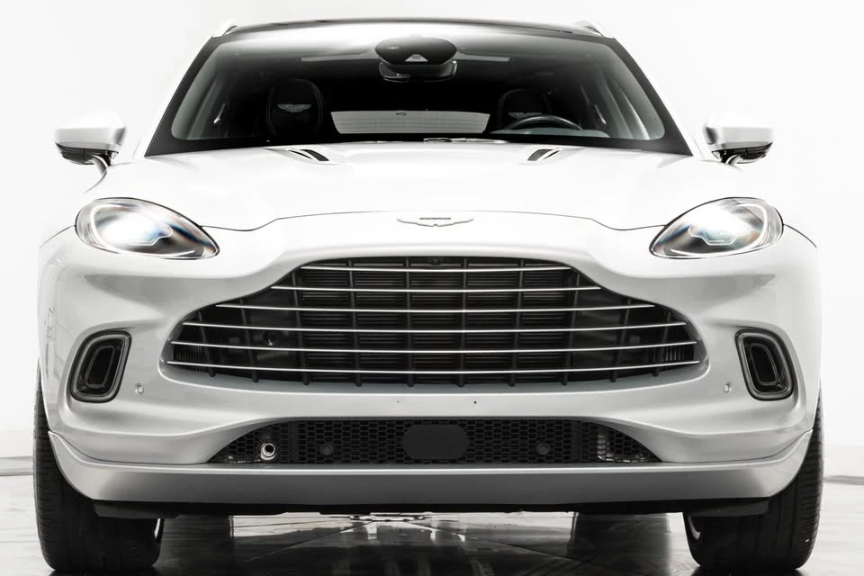 2022 Aston Martin DBX - Image 3 of 15