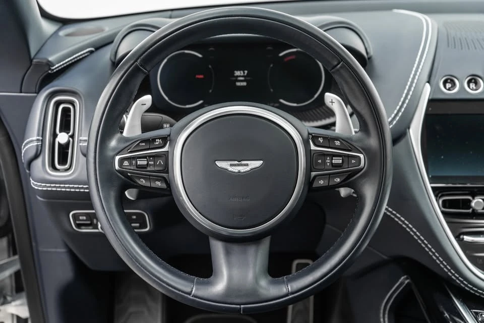 2022 Aston Martin DBX - Image 11 of 15