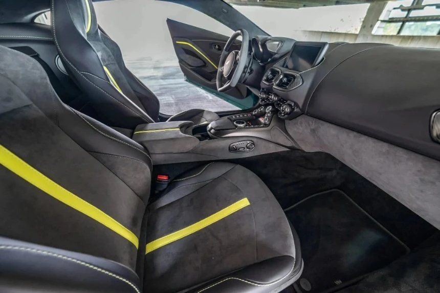 2022 Aston Martin V8 Vantage (2019+) - Image 5 of 7