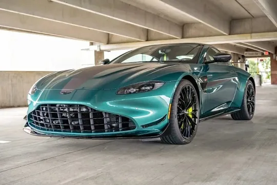 2022 Aston Martin Vantage