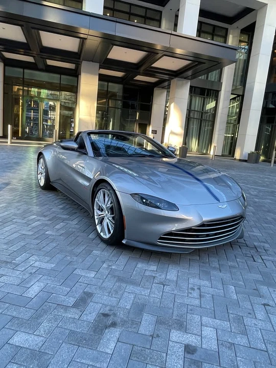 2022 Aston Martin V8 Vantage (2019+) - Image 2 of 11