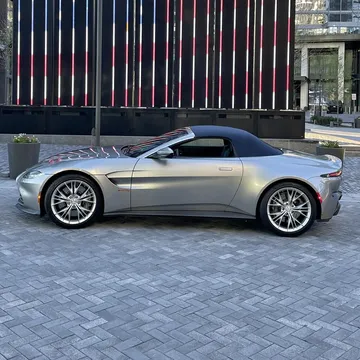2022 Aston Martin V8 Vantage