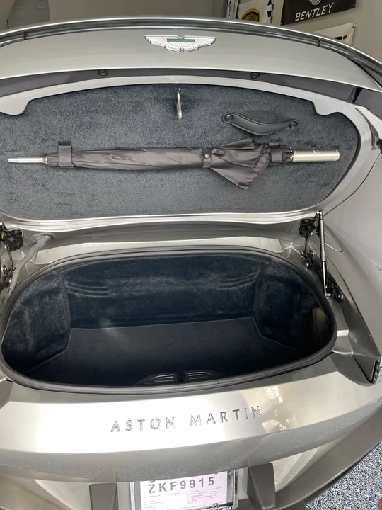 2022 Aston Martin V8 Vantage (2019+) - Image 10 of 11