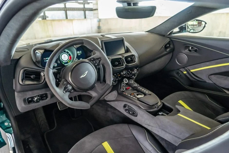 2022 Aston Martin V8 Vantage (2019+) - Image 5 of 14