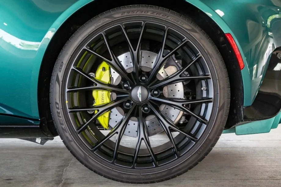 2022 Aston Martin V8 Vantage (2019+) - Image 4 of 14