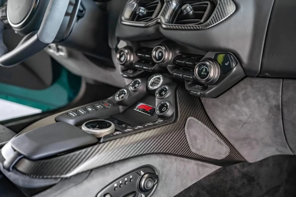 2022 Aston Martin V8 Vantage (2019+) - Image 8 of 14