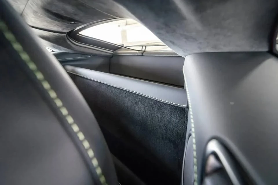 2022 Aston Martin V8 Vantage (2019+) - Image 8 of 14