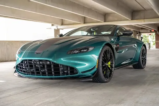 2022 Aston Martin V8 Vantage (2019+) - Image 2 of 14
