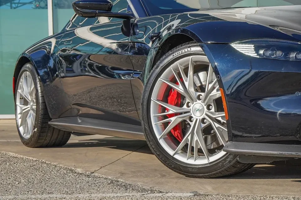2022 Aston Martin V8 Vantage (2019+) - Image 2 of 20