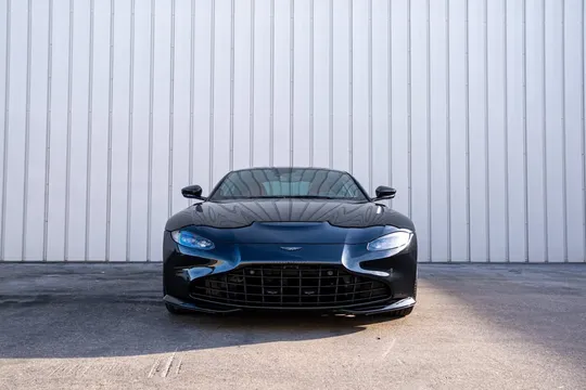 2022 Aston Martin V8 Vantage (2019+) - Image 2 of 17