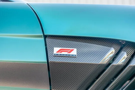 2022 Aston Martin V8 Vantage (2019+) - Image 2 of 13