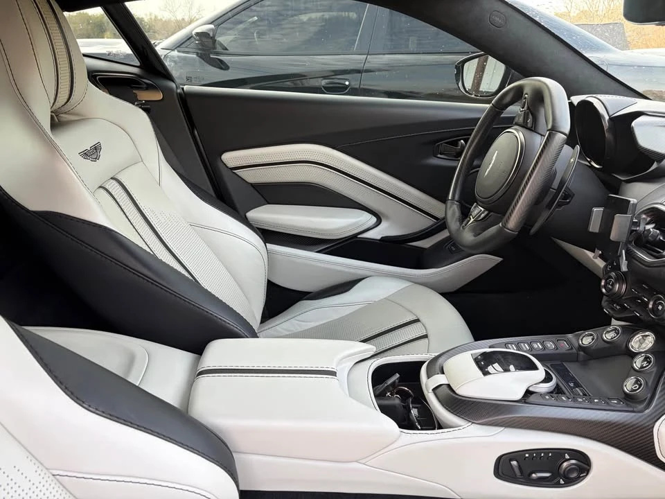 2022 Aston Martin V8 Vantage (2019+) - Image 15 of 20