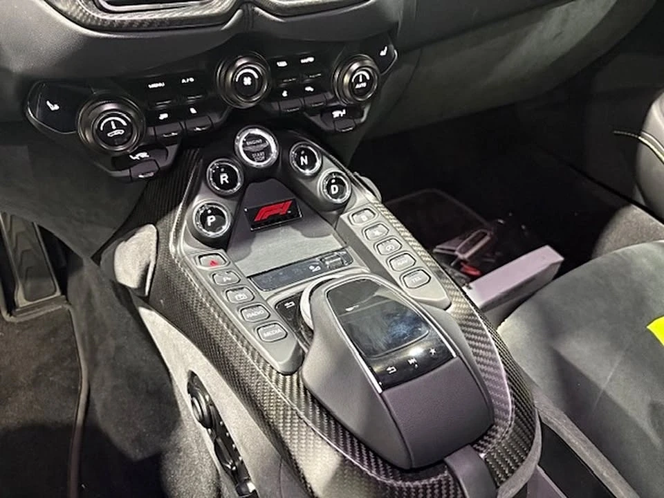 2022 Aston Martin V8 Vantage (2019+) - Image 10 of 13