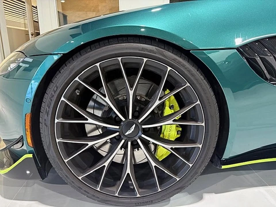 2022 Aston Martin V8 Vantage (2019+) - Image 8 of 13