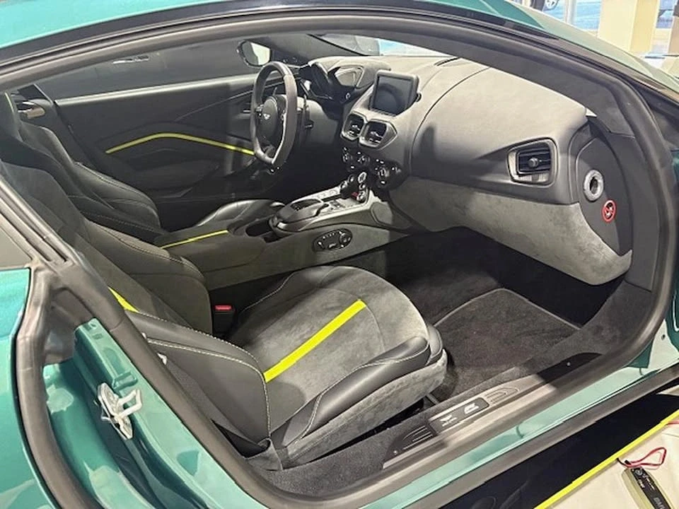2022 Aston Martin V8 Vantage (2019+) - Image 12 of 13