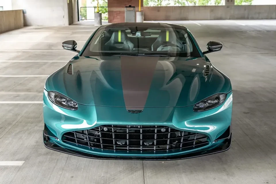 2022 Aston Martin V8 Vantage (2019+) - Image 2 of 5