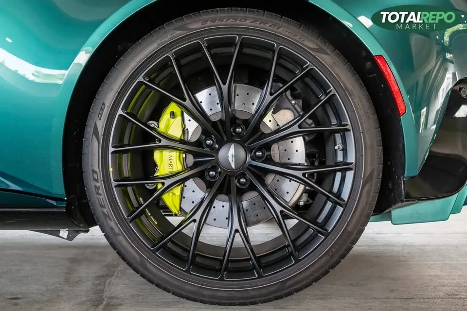 2022 Aston Martin V8 Vantage (2019+) - Image 8 of 9