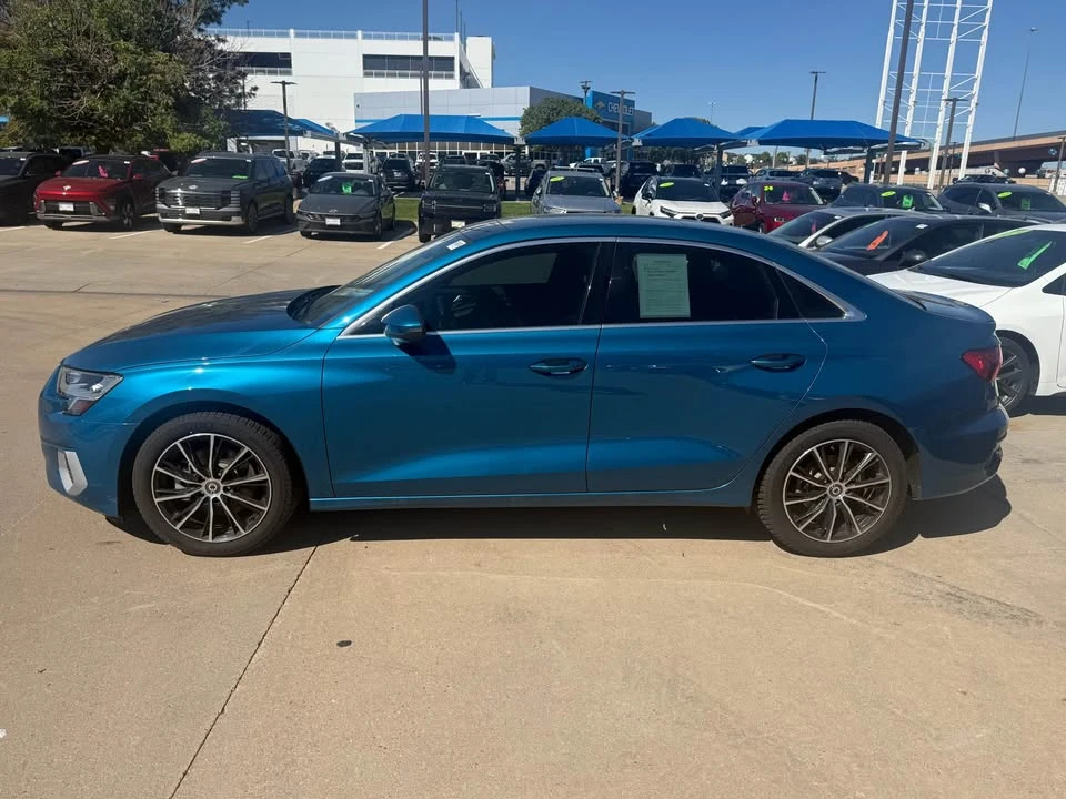 2022 Audi 8Y A3 - Image 2 of 15