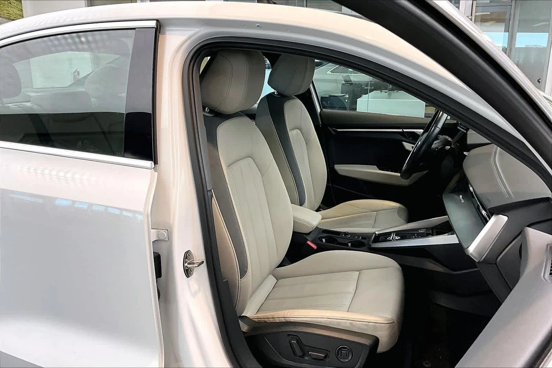 2022 Audi 8Y A3 - Image 10 of 12