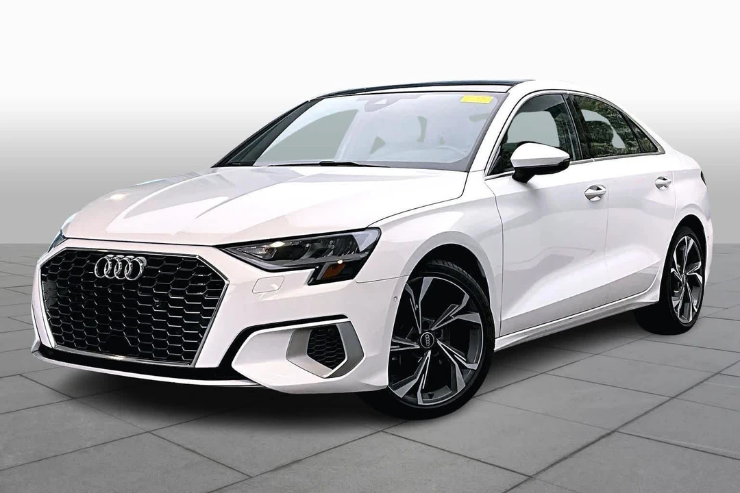 2022 Audi 8Y A3 - Image 2 of 12