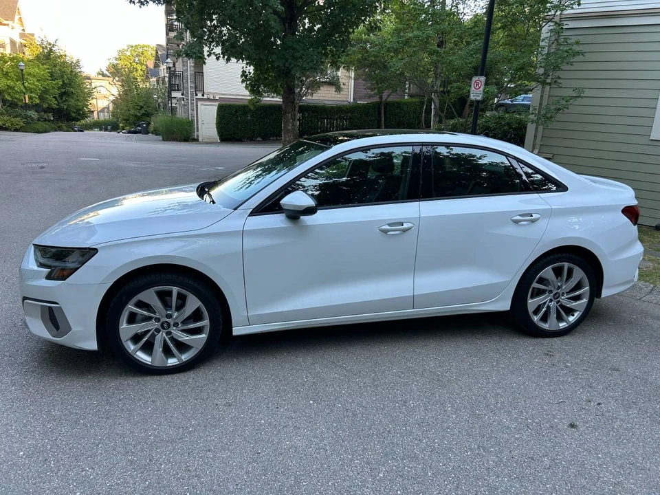 2022 Audi 8Y A3 - Image 2 of 23