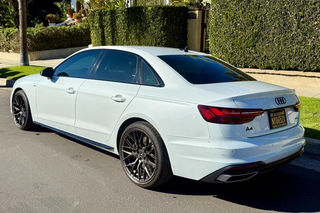 2022 Audi B9 A4 - Image 4 of 31