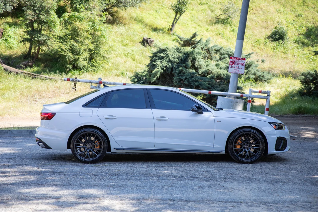 2022 Audi B9 A4 - Image 11 of 31