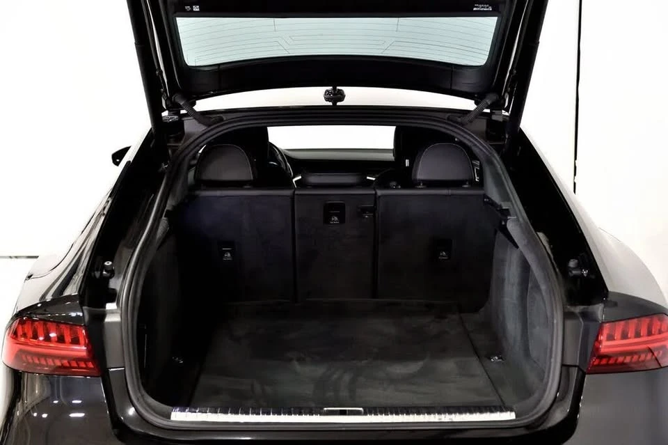 2022 Audi C8 A7 - Image 11 of 20