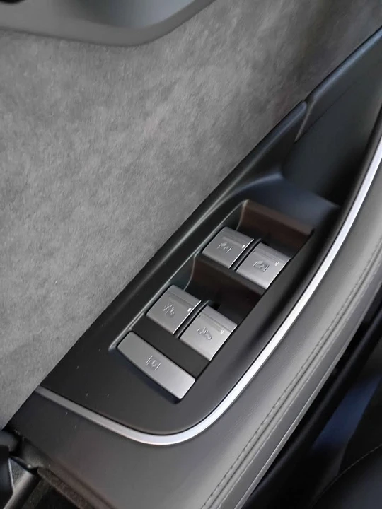 2022 Audi D5 A8 - Image 13 of 16