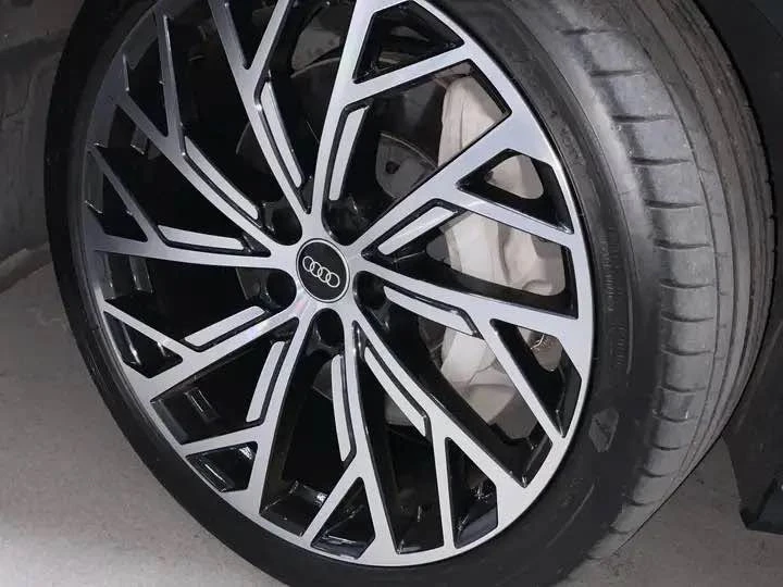 2022 Audi D5 A8 - Image 7 of 18