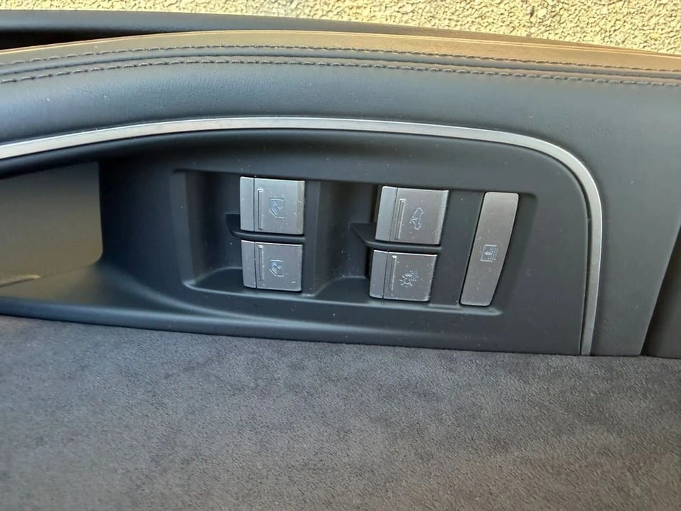 2022 Audi D5 A8 - Image 3 of 20