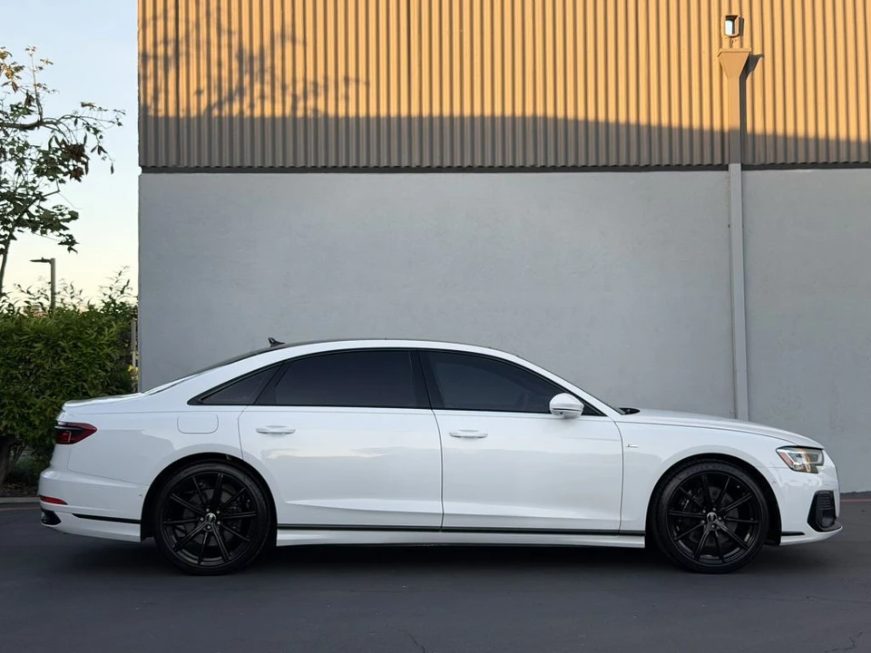 2022 Audi D5 A8 - Image 12 of 21