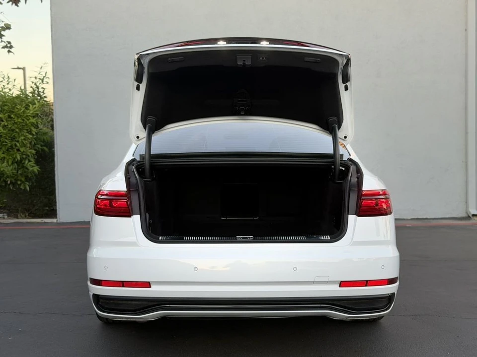 2022 Audi D5 A8 - Image 11 of 21