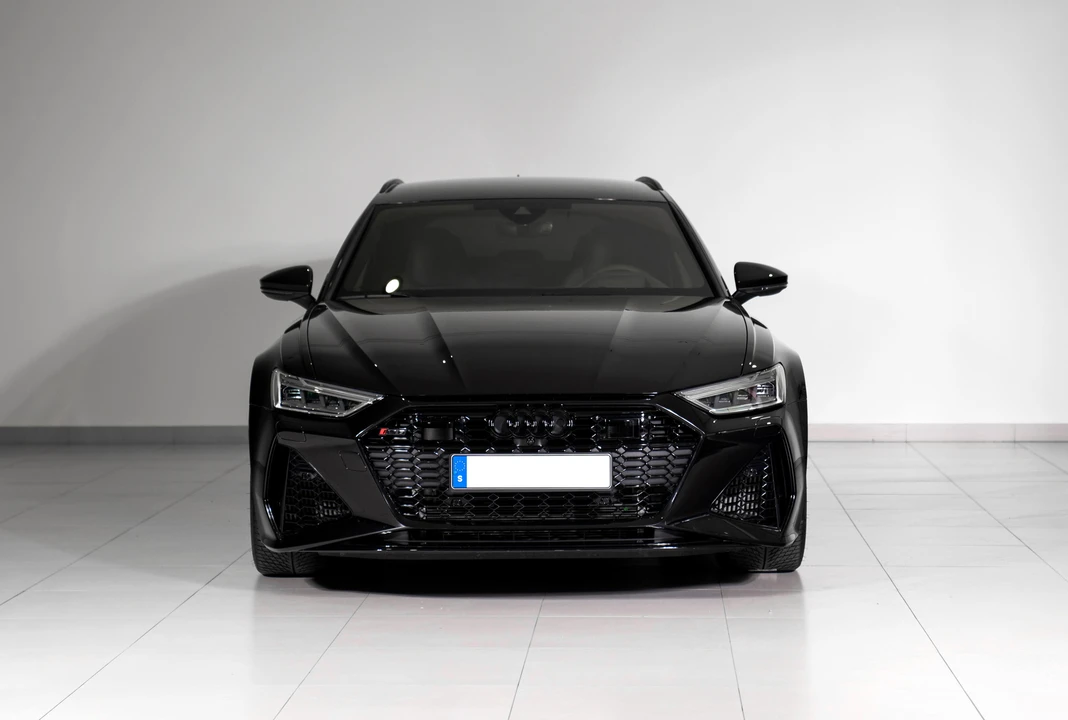 2022 Audi C8 RS6 - Image 2 of 31