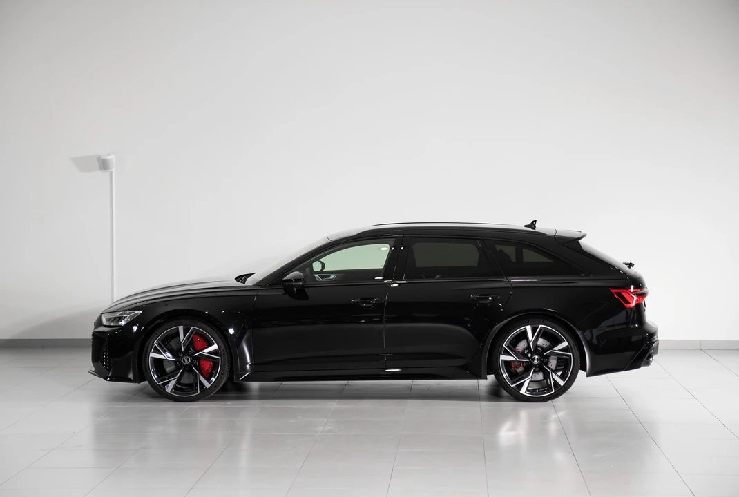 2022 Audi C8 RS6 - Image 4 of 31