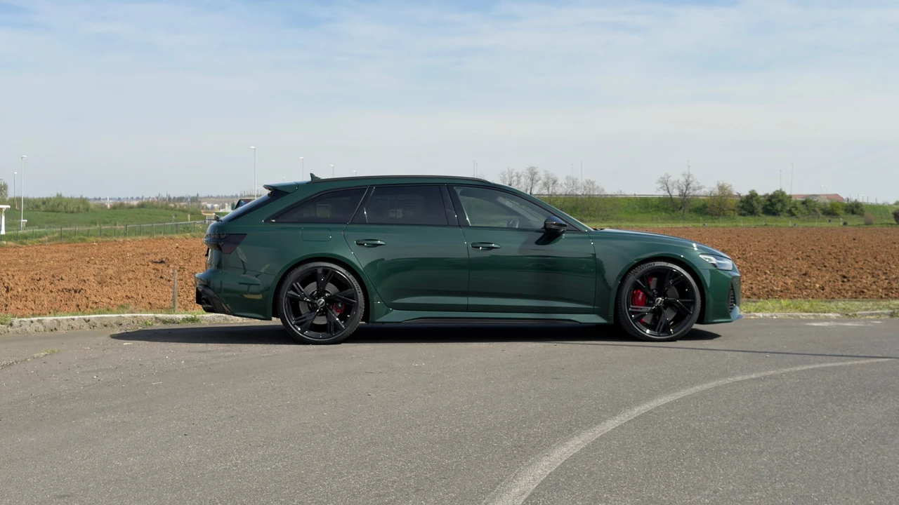 2022 Audi C8 RS6 - Image 5 of 15