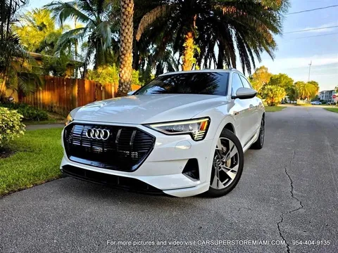 2022 Audi e-tron Premium SUV