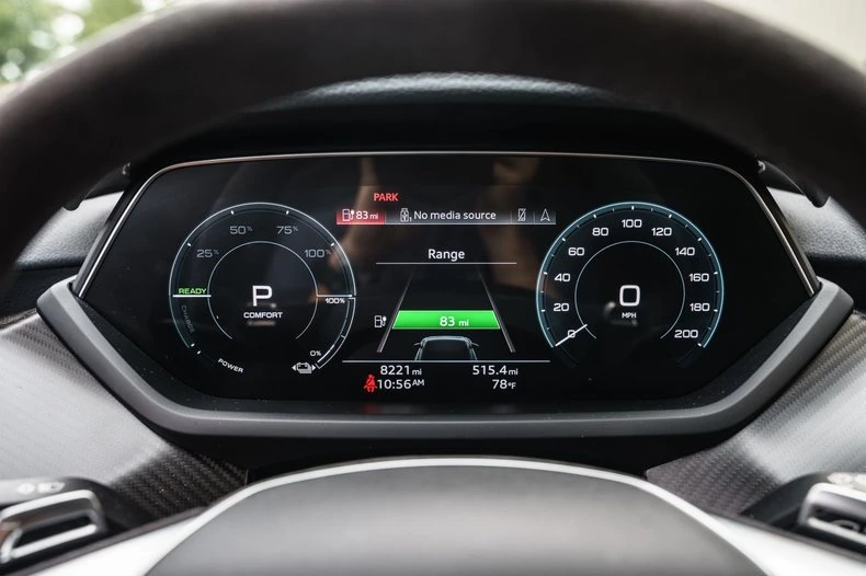 2022 Audi e-tron GT - Image 10 of 20