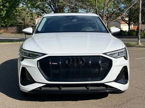 2022 Audi Q4 e-tron - Image 8 of 17